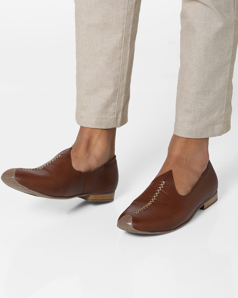 OFF on AJIO Slip-On Casual Nagra Shoes 