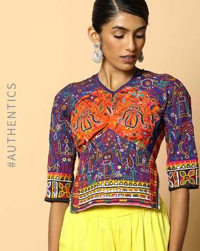 Buy Blouses & Blouse Fabrics online. Find great collection of blouse ...
